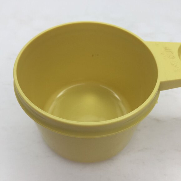 Vintage Tupperware Yellow Nesting Measuring Cups Set Kitchenware Baking Cooking - Picture 11 of 11